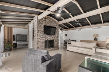 161 Erie St, Chandler, AZ 85225