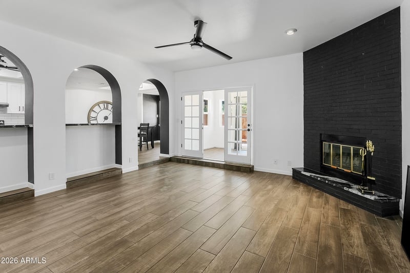 1610 Stapley Dr #111, Mesa, AZ 85203