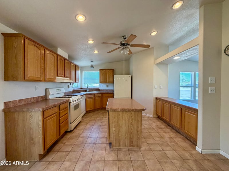 16101 N El Mirage Rd #387, El Mirage, AZ 85335