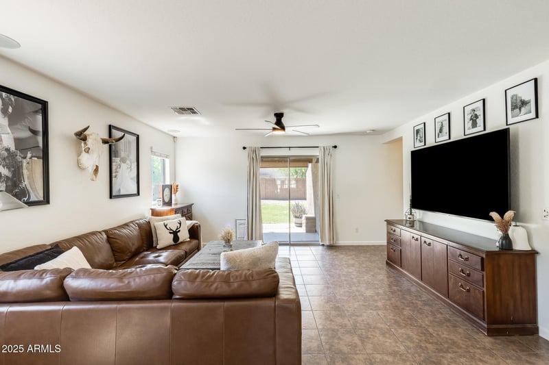 16103 Redfield Rd, Surprise, AZ 85379