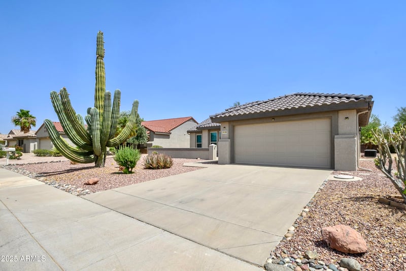 16108 Quail Creek Ln, Surprise, AZ 85374