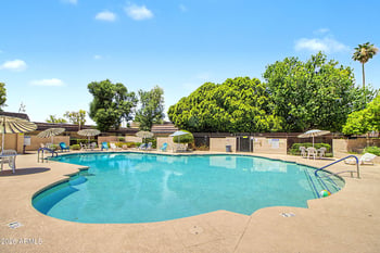 1611 Newport Dr, Tempe, AZ 85282