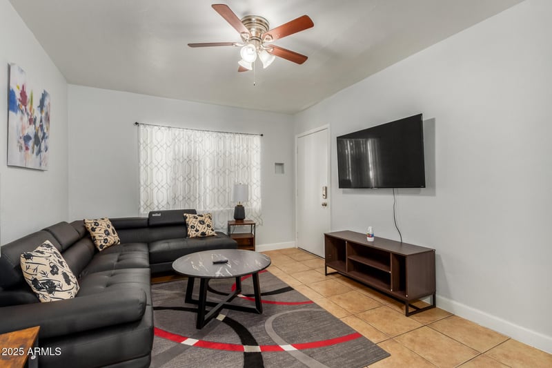 1611 Osborn Rd, Phoenix, AZ 85015