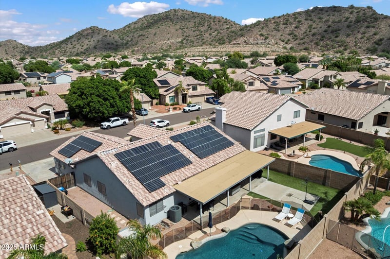 1611 Runion Dr, Phoenix, AZ 85024