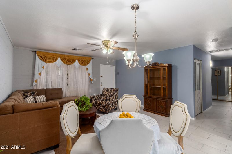 1611 W Darrel Rd, Phoenix, AZ 85041