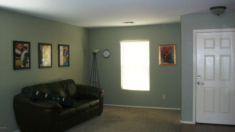 1612 E Christopher St, San Tan Valley, AZ 85140