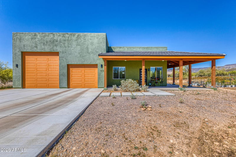 1612 Magellan Dr, New River, AZ 85087