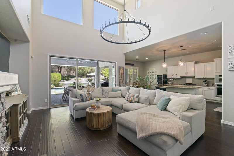 1612 W Molly Ln, Phoenix, AZ 85085