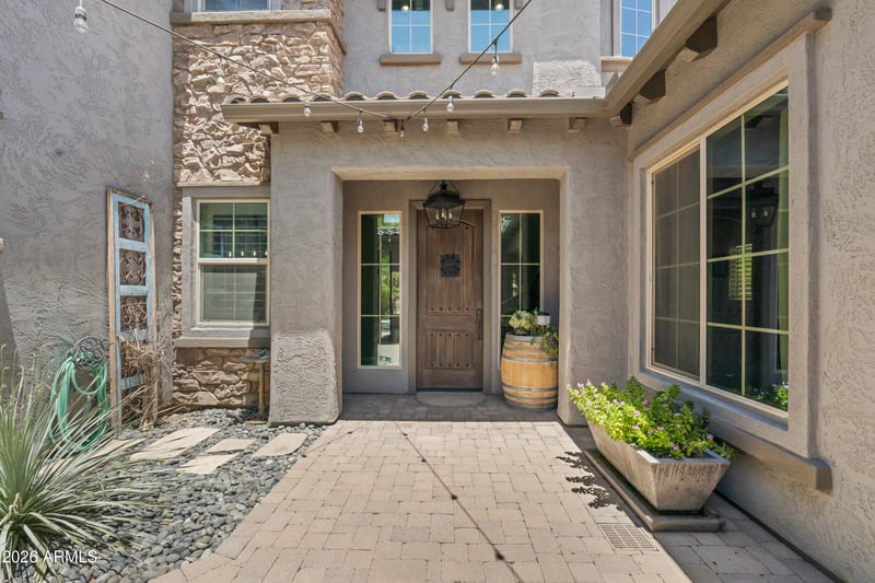 1612 W Molly Ln, Phoenix, AZ 85085