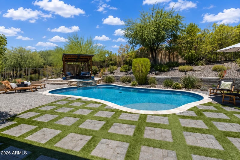 1612 W Molly Ln, Phoenix, AZ 85085