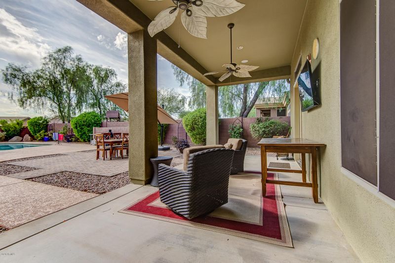 1613 W Walden Dr, Anthem, AZ 85086