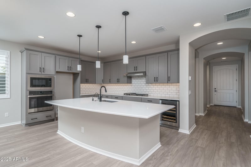 16131 Sand Hls Dr, Surprise, AZ 85387