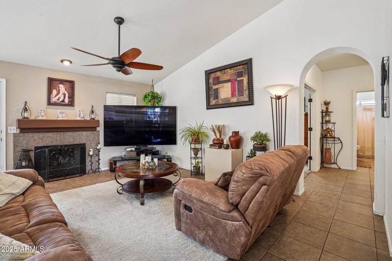 16137 Glenpoint Dr, Fountain Hills, AZ 85268