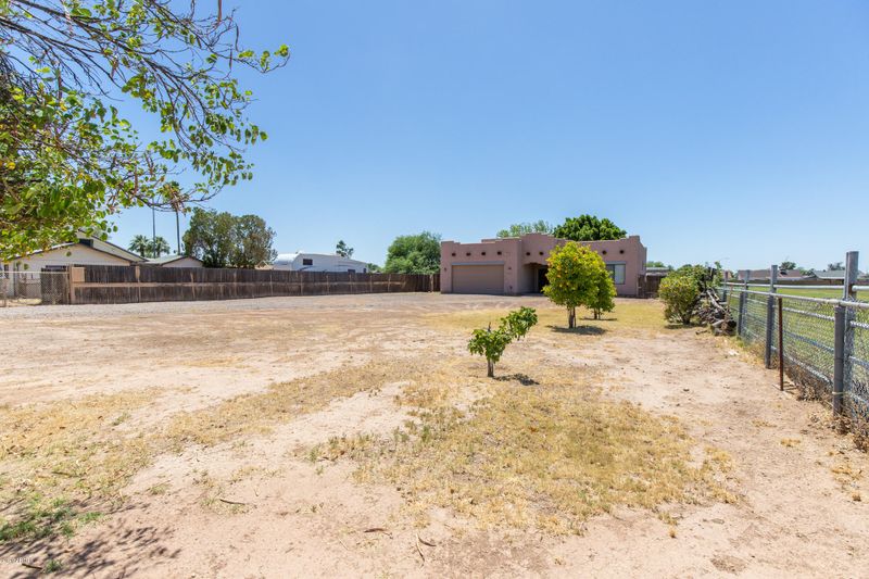 1614 N Center St, Mesa, AZ 85201
