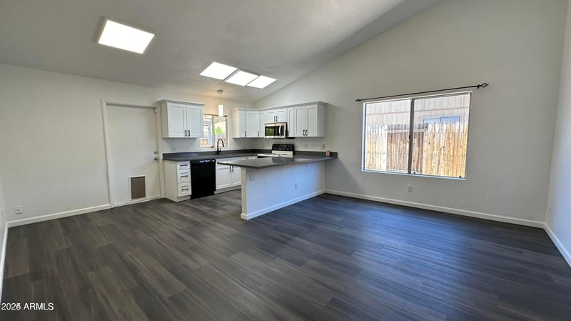1614 Sandra Ter, Phoenix, AZ 85022