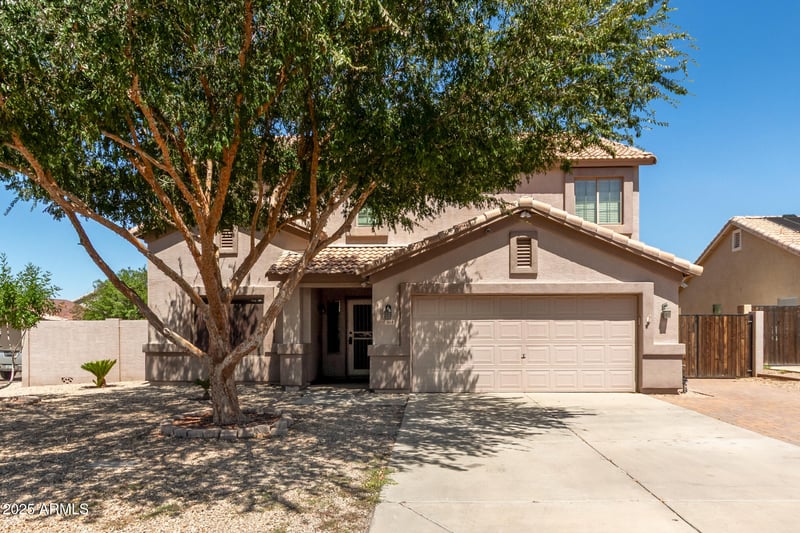 1614 Vernoa St, San Tan Valley, AZ 85140