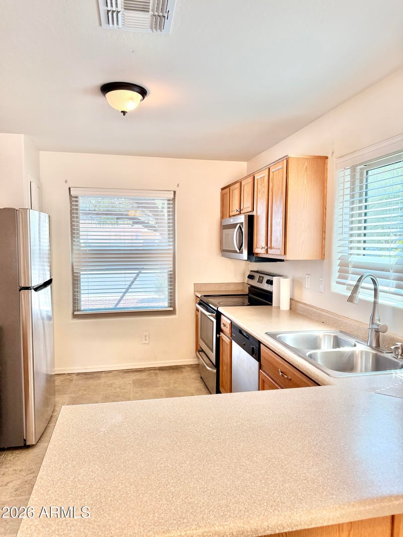 1614 W La Salle St, Phoenix, AZ 85041