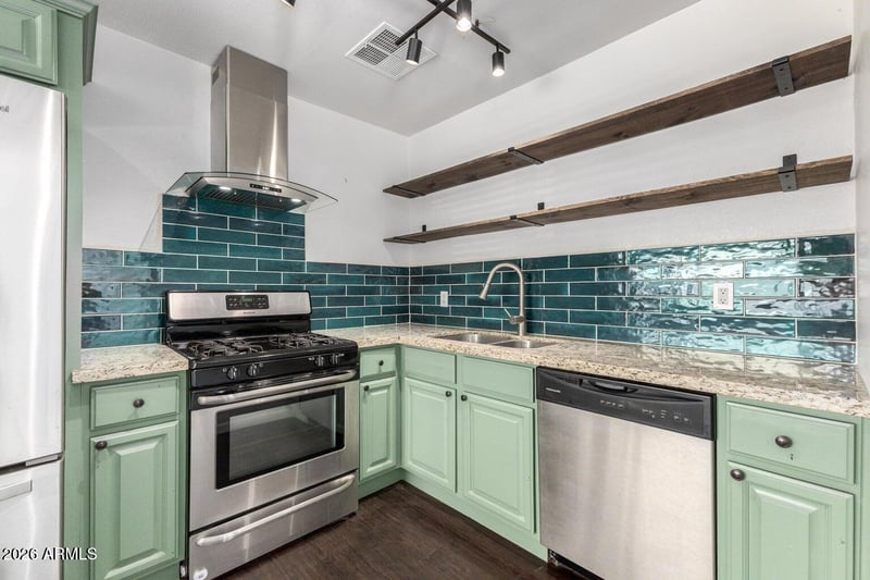 1614 Lynwood St, Phoenix, AZ 85007