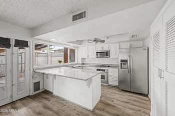 1615 Newport Dr, Tempe, AZ 85282