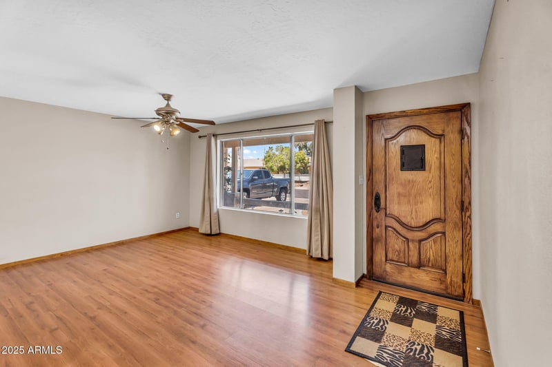 1615 Morrow Dr, Phoenix, AZ 85027