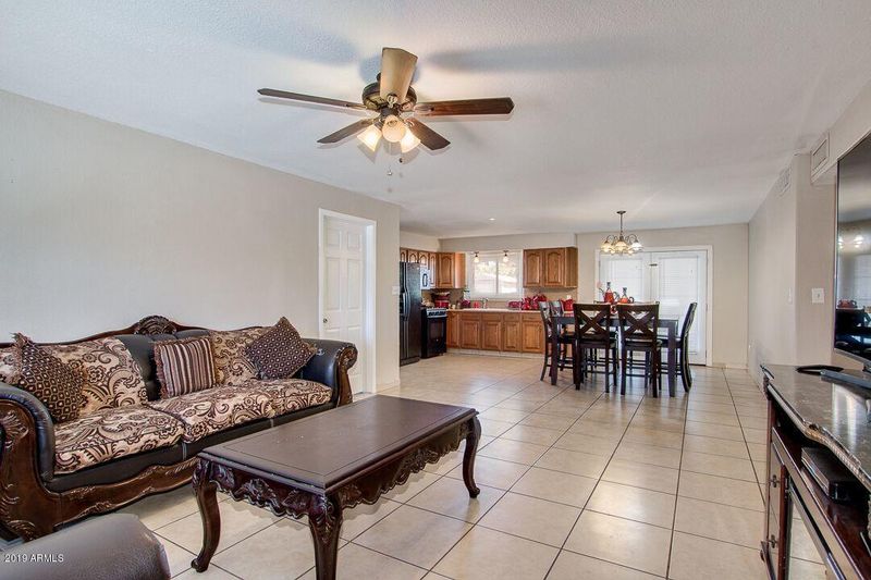 1615 N 49th Ave, Phoenix, AZ 85035