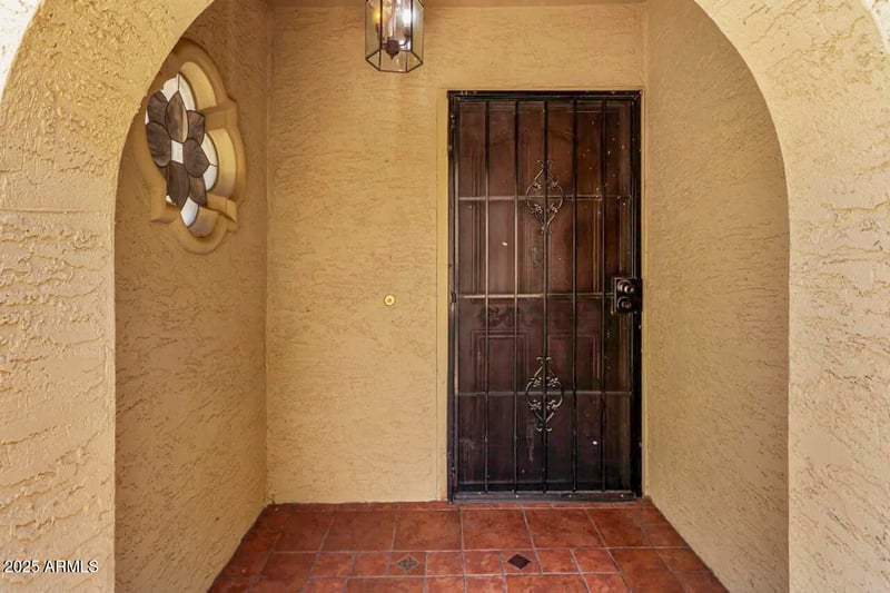 1615 Redmon Dr, Tempe, AZ 85283