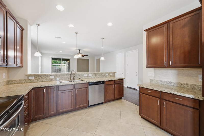 16152 W Desert Flower Dr, Goodyear, AZ 85395