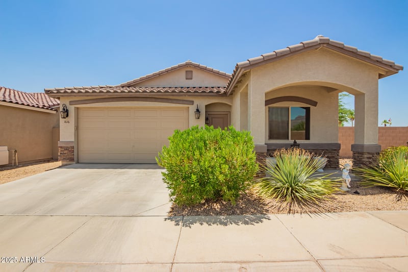 1616 Aryelle Rd, Apache Junction, AZ 85119