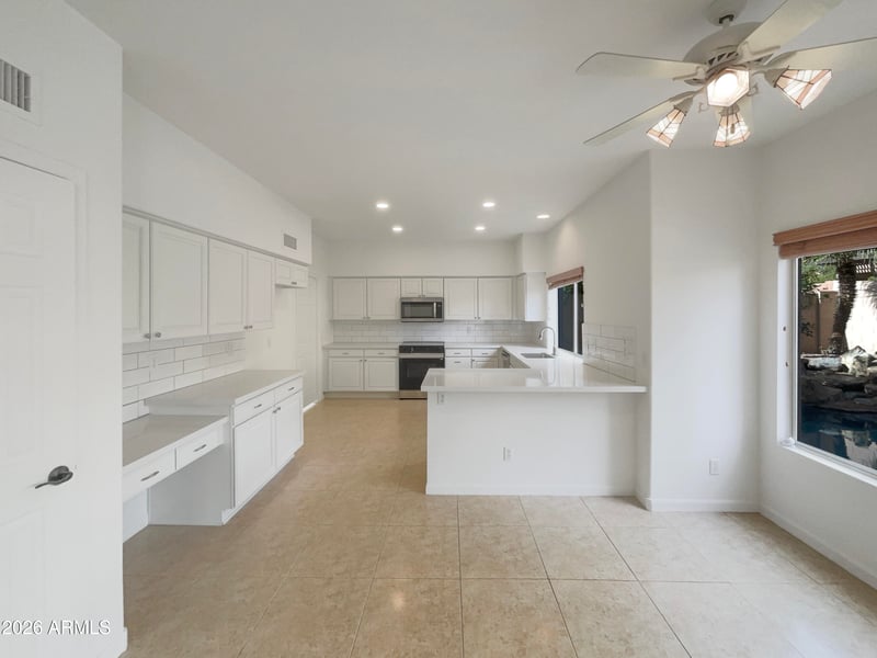 1616 E Glenhaven Dr, Phoenix, AZ 85048