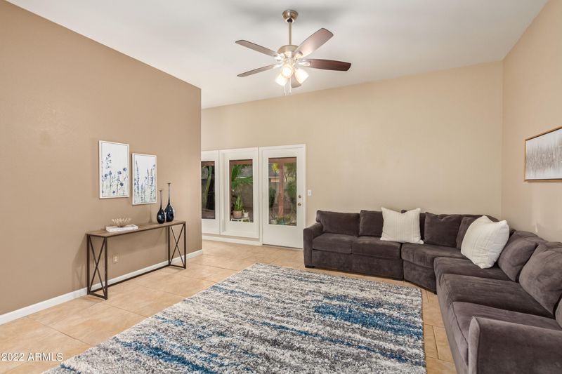 1616 E Redfield Rd, Tempe, AZ 85283