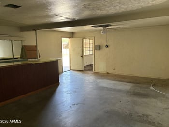 1617 Earll Dr, Phoenix, AZ 85016