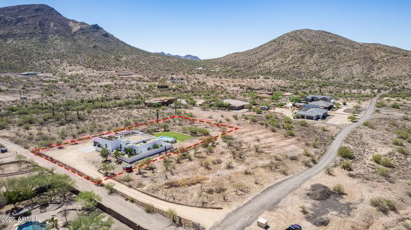 1617 Honda Bow Rd, New River, AZ 85087