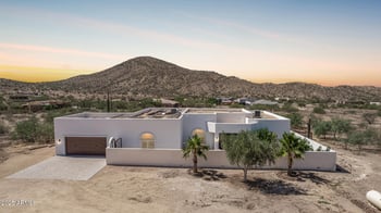 1617 Honda Bow Rd, New River, AZ 85087