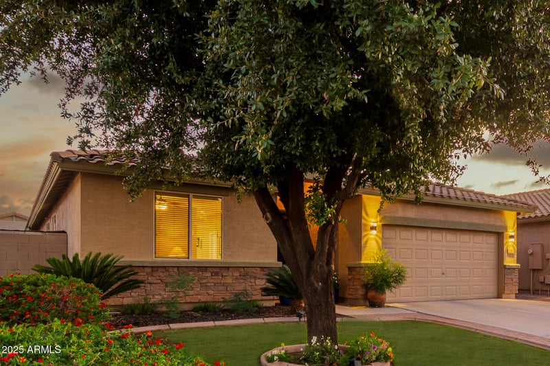 1617 Loemann Dr, San Tan Valley, AZ 85144