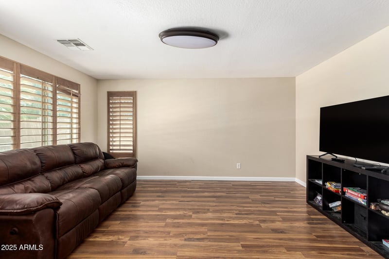 1617 Pecan Rd, Phoenix, AZ 85041