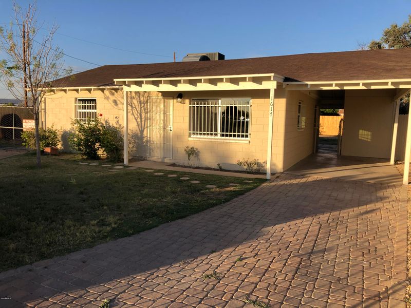 1617 S 15th Dr, Phoenix, AZ 85007