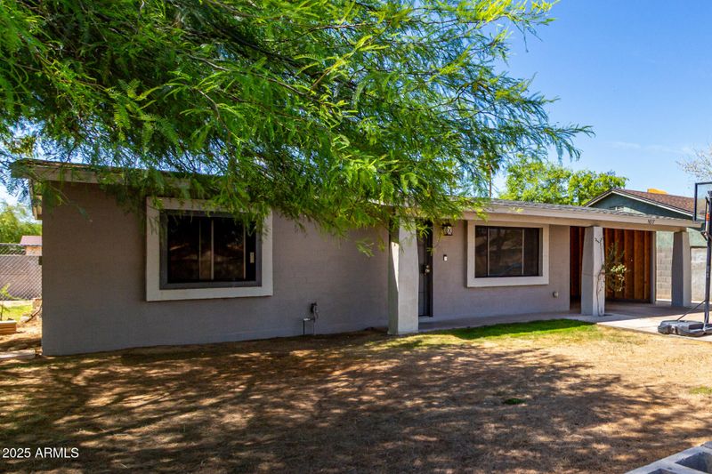 1617 W Vineyard Rd, Phoenix, AZ 85041