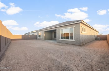 16170 Red Bird Rd, Surprise, AZ 85387