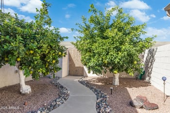 16170 Vista North Dr, Sun City West, AZ 85375