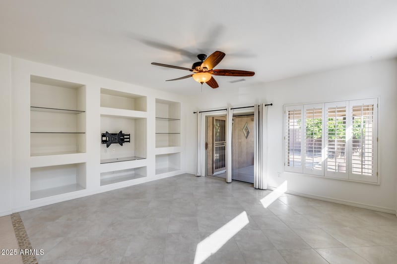 16178 Montoya Dr, Surprise, AZ 85374