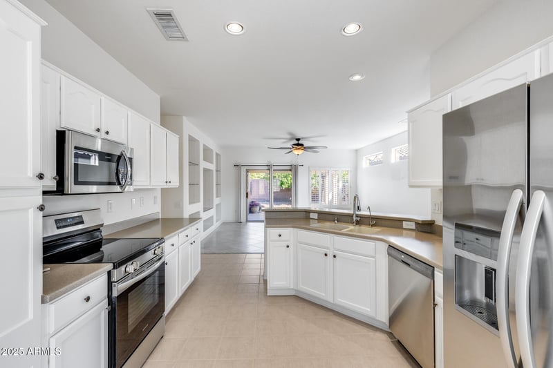 16178 Montoya Dr, Surprise, AZ 85374