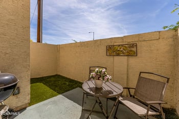 1618 32nd St #2, Phoenix, AZ 85008