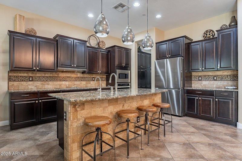 1618 Blaylock Dr, Phoenix, AZ 85085