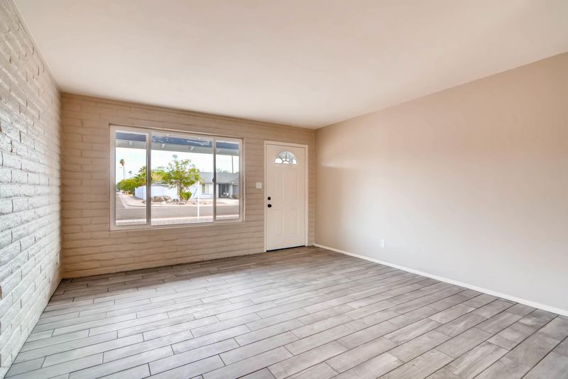 1618 E Bishop Dr, Tempe, AZ 85282