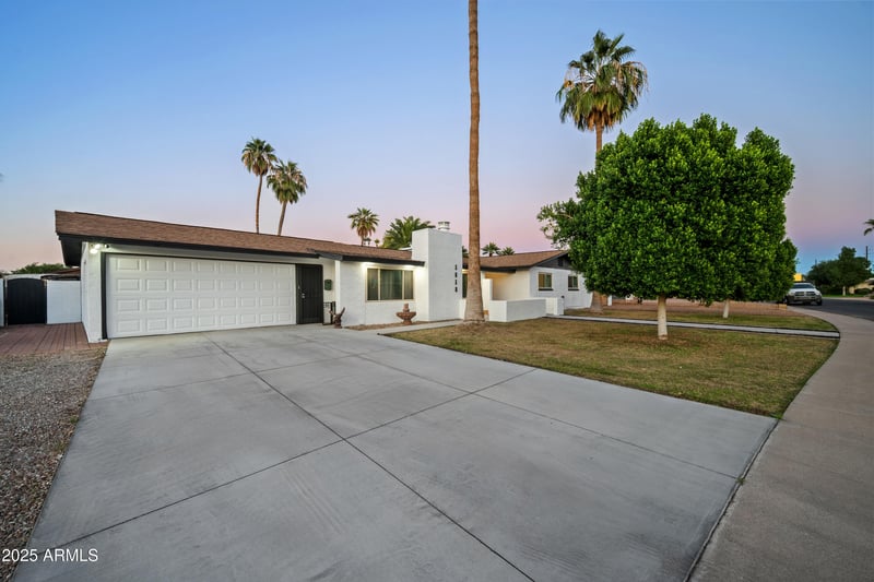 1618 Greenway St, Mesa, AZ 85203