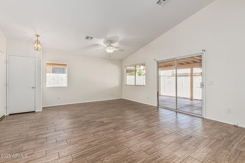 16184 Hadley St, Goodyear, AZ 85338