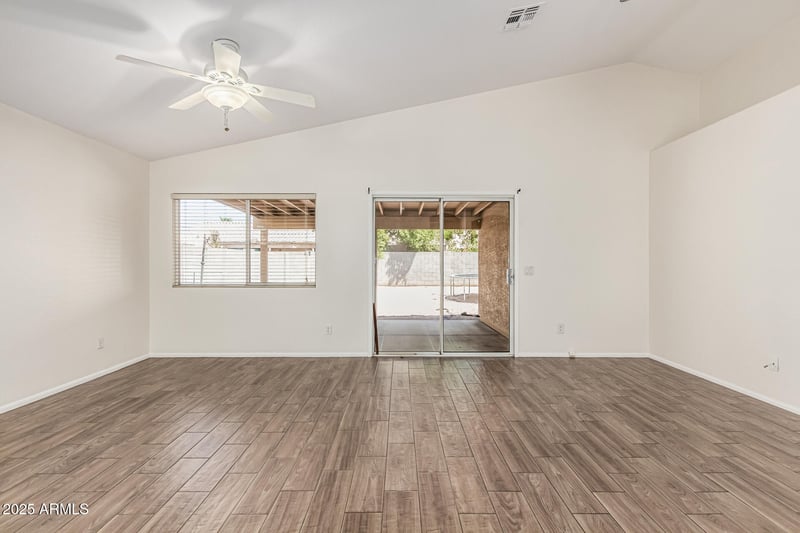 16184 Hadley St, Goodyear, AZ 85338