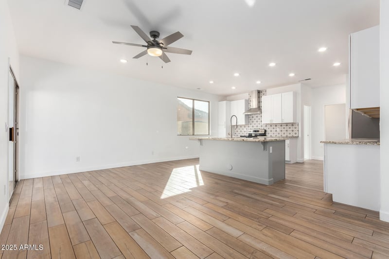 16189 137th Dr, Surprise, AZ 85374