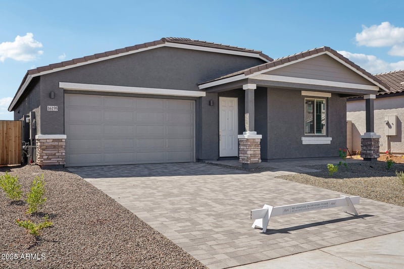 16195 Bajada Rd, Surprise, AZ 85387
