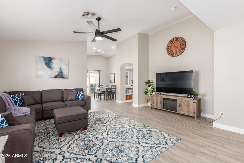 16196 Post Dr, Surprise, AZ 85374